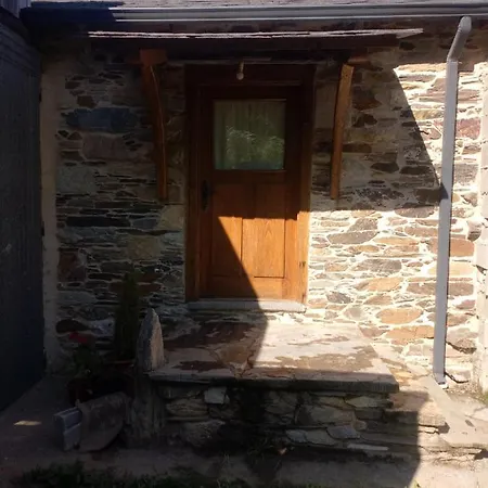 Holiday home Casas Eladio-doncos