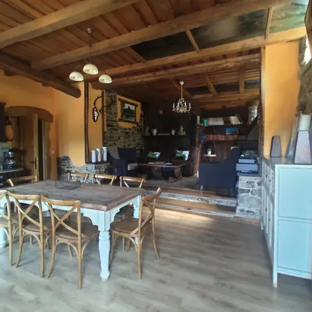 Holiday home Casas Eladio-doncos *