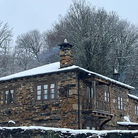 Holiday home Casas Eladio-doncos *