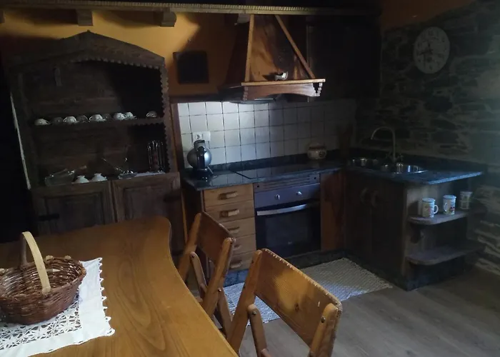 Casas Eladio-doncos Holiday home *