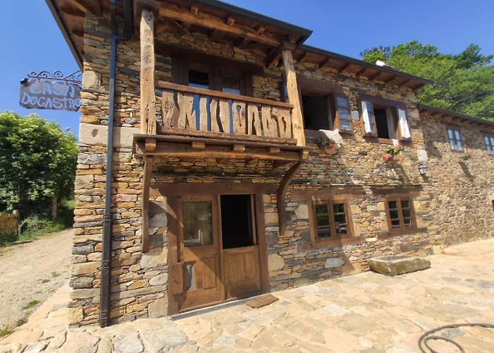 Casas Eladio-doncos Holiday home *