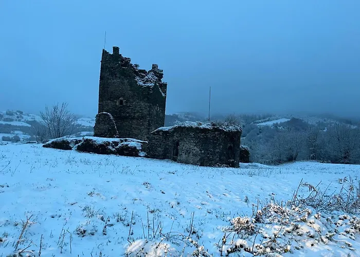 Casas Eladio-doncos 度假居 *